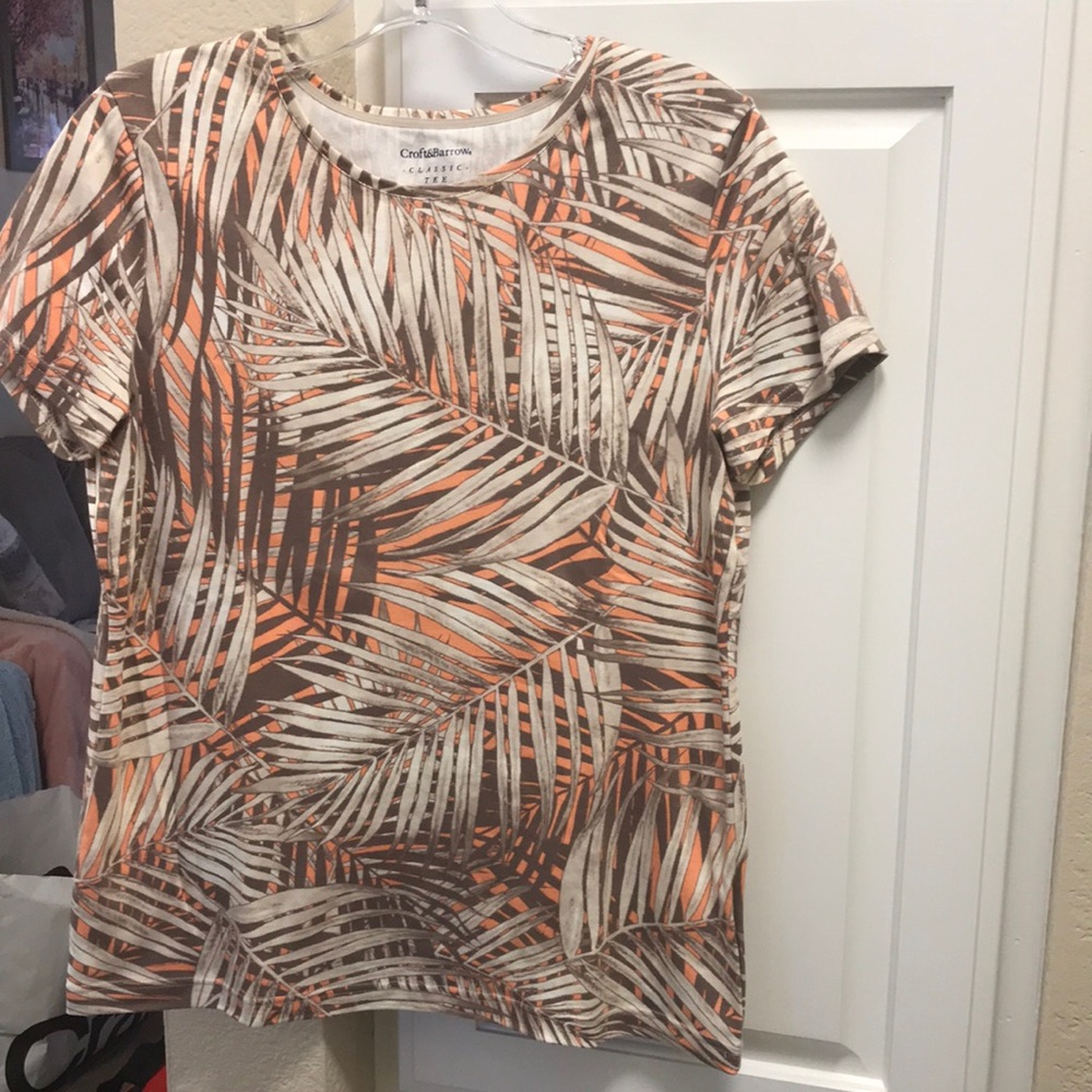 4 for $10 💗💗 Croft & Barrow 100% cotton short sleeved pattern t-shirt